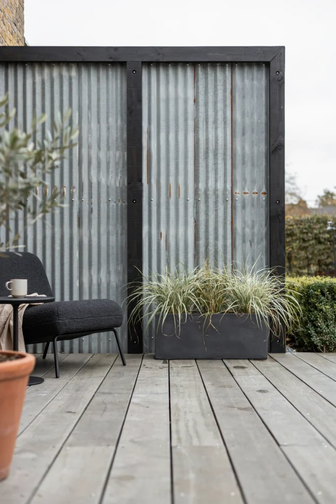Corrugated Metal Panel Screen